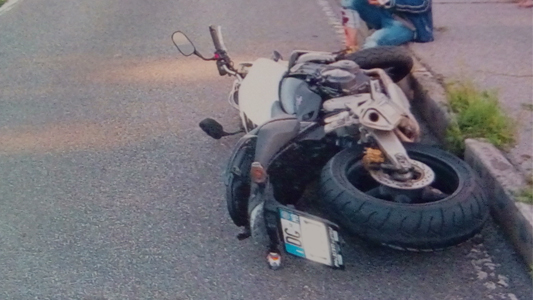 Incidente : grave un motociclista scontratosi con un automobilista ubriaco. Il centauro è in prognosi riservata