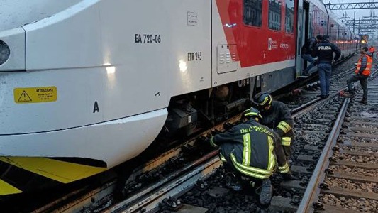 A 31 anni perde la vita travolto da un treno. Non si esclude il gesto volontario