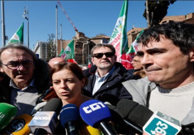 Ilaria Salis condannata per il licenziamento di due collaboratori: dovrà pagare 300mila euro