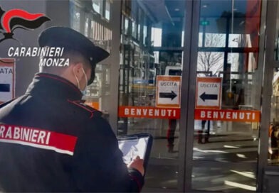 Carate – Arrestati due napoletani che rubavano attrezzature al Tecnomat