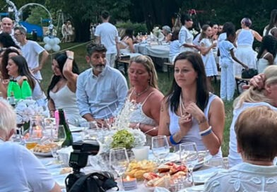 Brugherio – Successo della II^ edizione della “Cena in bianco ” a Villa Fiorita