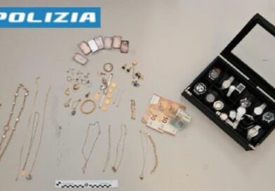 Nova -Truffa del falso carabiniere, arrestato un 19enne con 30 mila euro di gioielli